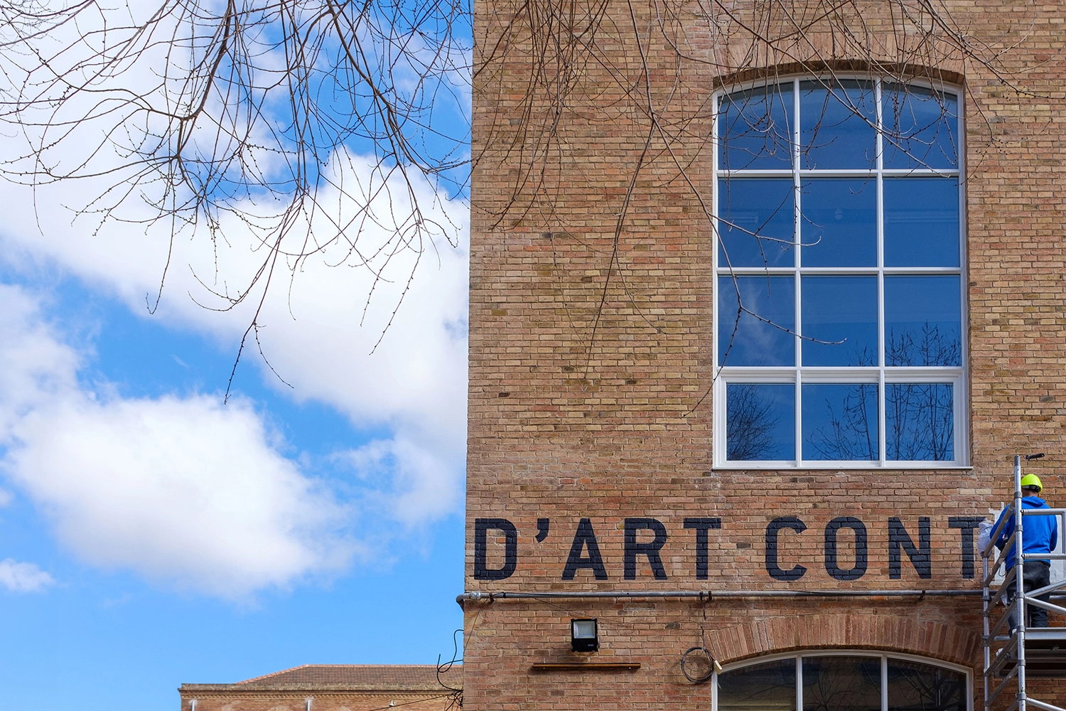 Fabra i Coats Centre d'Art, señalización